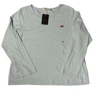 NWT Levi’s Women’s Light Blue White Stripe Long Sleeve Henley Top Size 4x Plus